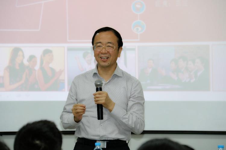 亞星化學(xué)董事長