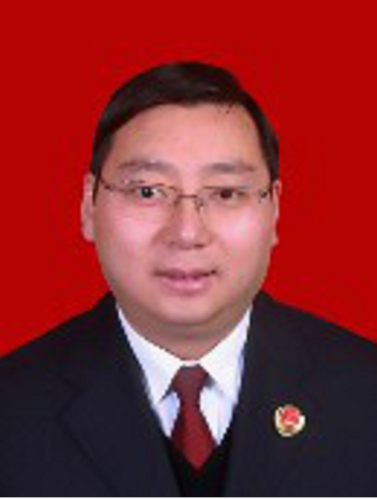 億城股份有限公司侯剛
