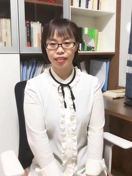 臥龍電氣集團(tuán)陳燕妮